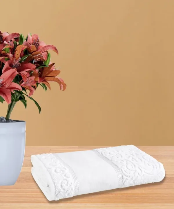 Toalha de Rosto Karsten Melina II 50×80cm para Bordar branco